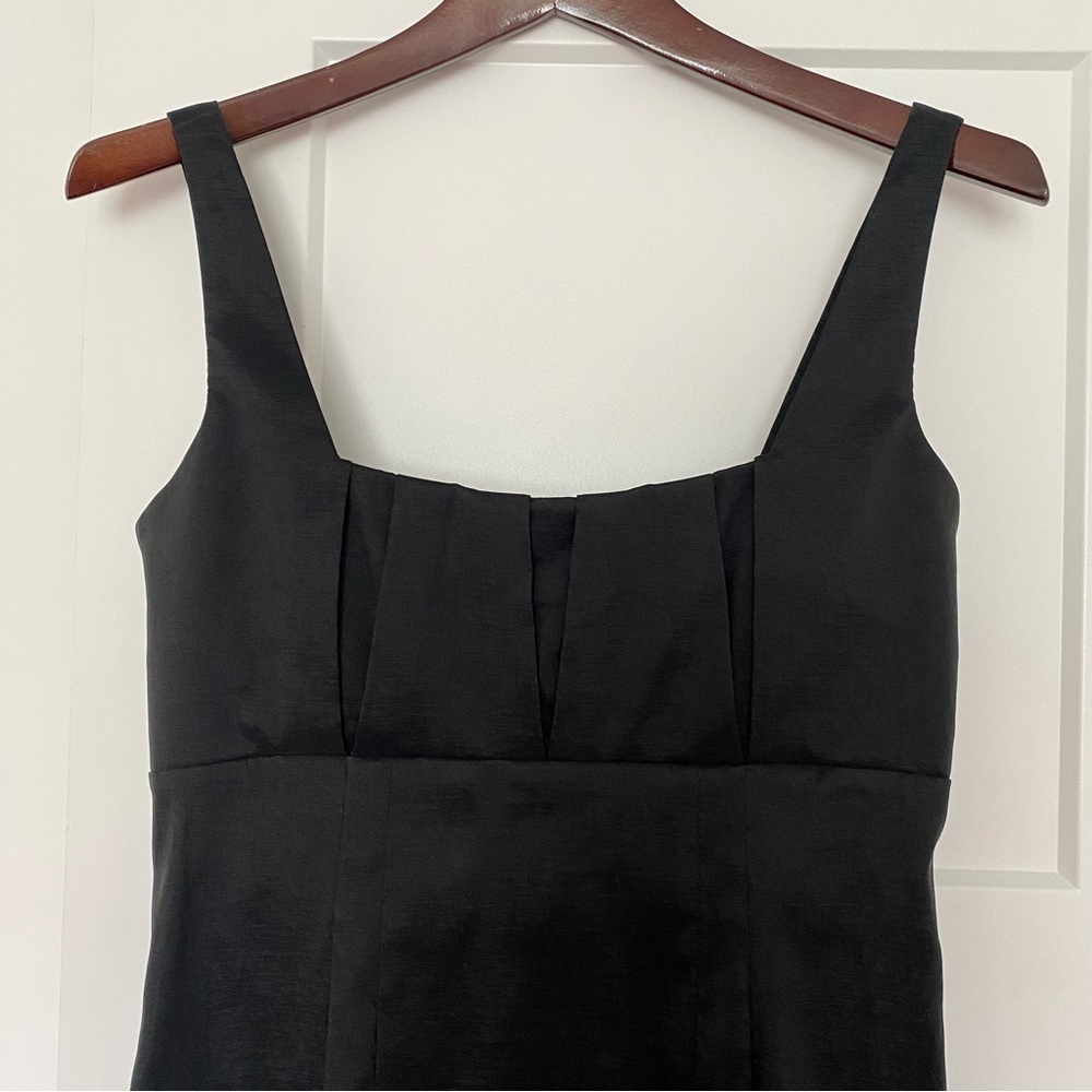 The perfect Calvin Klein LBD!